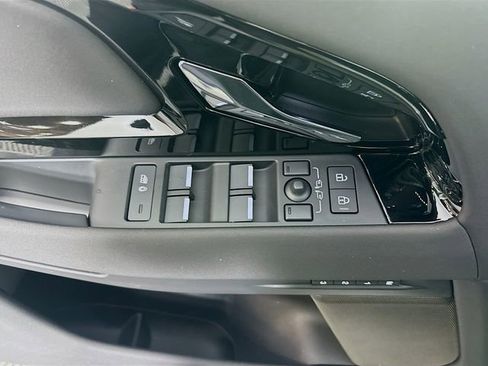 Used 2026 Land Rover Range Rover Evoque Dynamic SE image 20