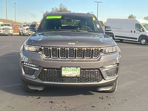 New 2025 Jeep Grand Cherokee Limited w/ Trailer Tow Package image 8