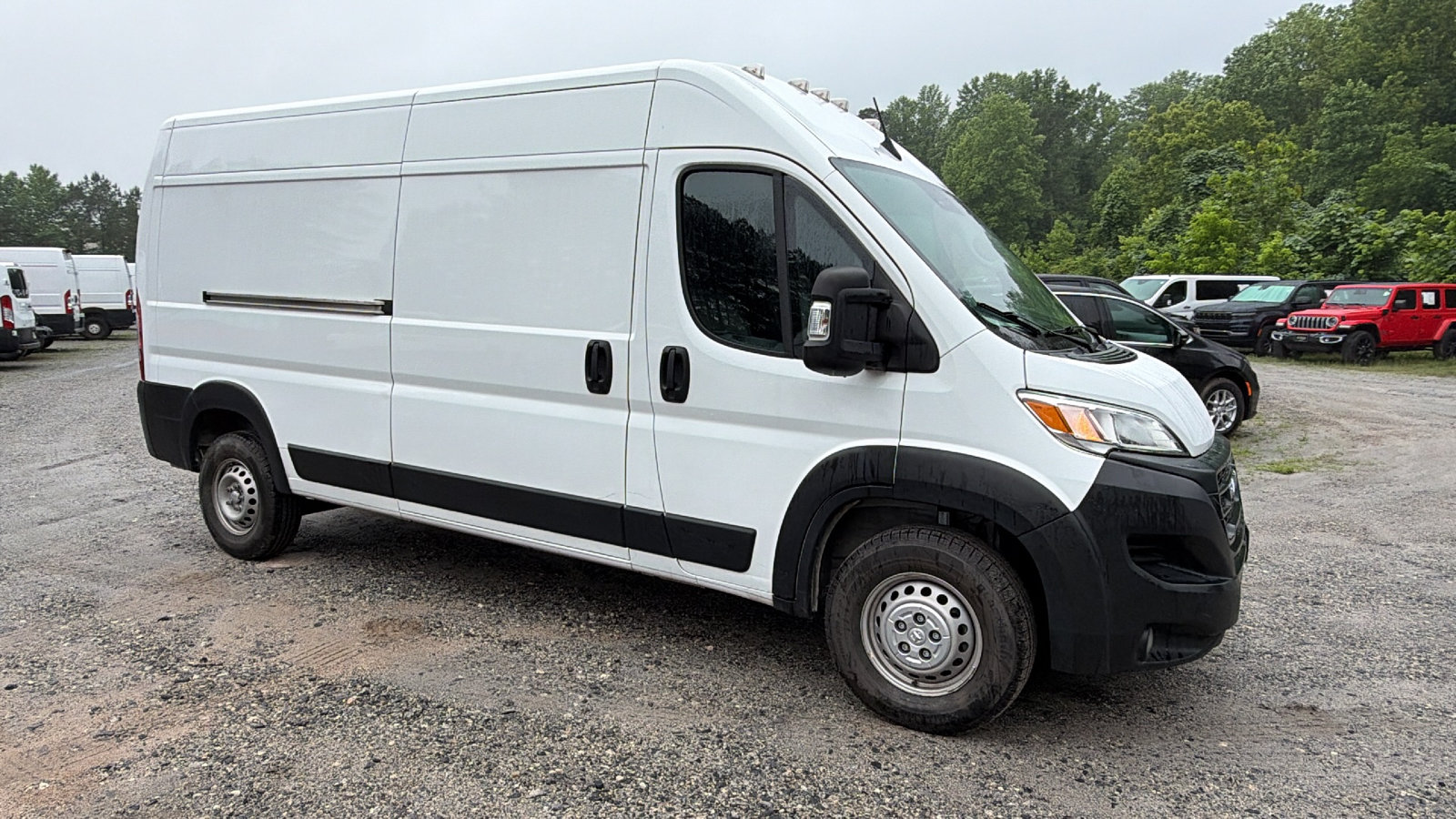 Used 2024 RAM ProMaster 2500 w/ Convenience Group FWD image 5