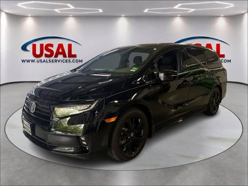 Used 2023 Honda Odyssey Sport image 1