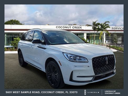New 2026 Lincoln Corsair Reserve w/ Jet Appearance Package FWD image 1