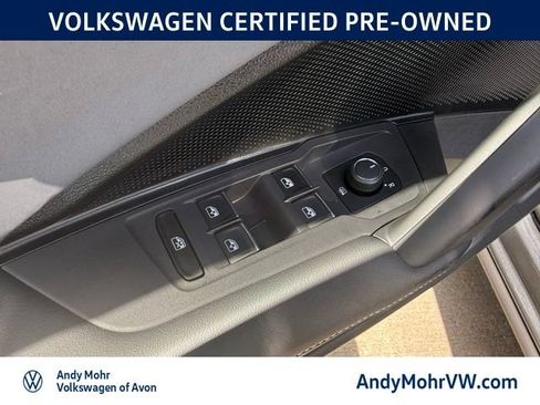 Used 2026 Volkswagen Tiguan SE AWD/4WD image 16