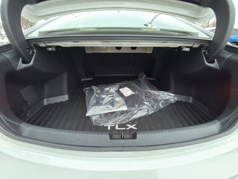 Certified 2025 Acura TLX w/ Technology Package image 8