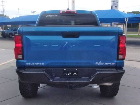 Used 2024 Chevrolet Colorado ZR2 w/ ZR2 Convenience Package III AWD/4WD image 15