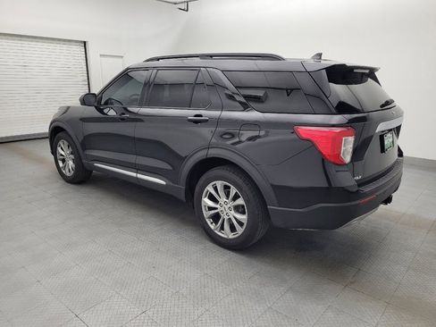 Used 2020 Ford Explorer XLT w/ Equipment Group 202A AWD/4WD image 3