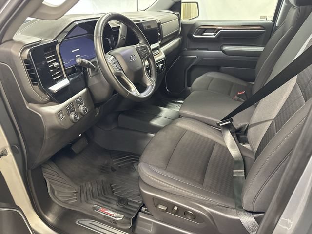 Used 2024 Chevrolet Silverado 1500 RST AWD/4WD image 11