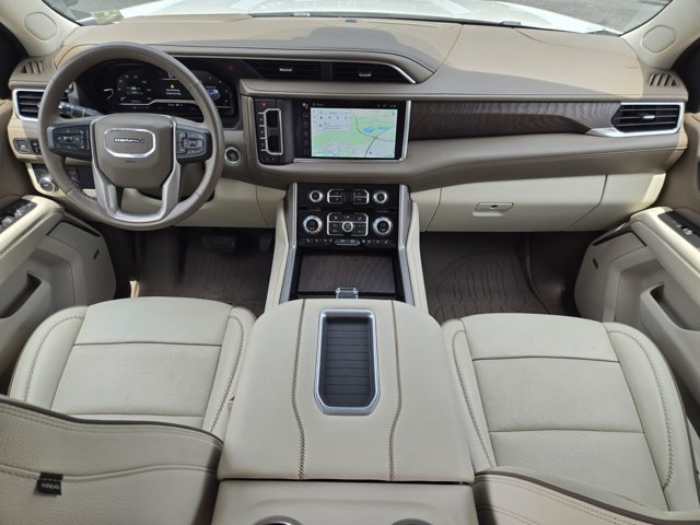 Used 2023 GMC Yukon Denali RWD image 18