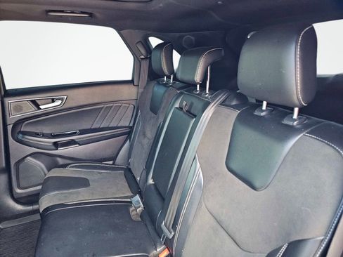 Used 2019 Ford Edge ST w/ Equipment Group 401A AWD/4WD image 34