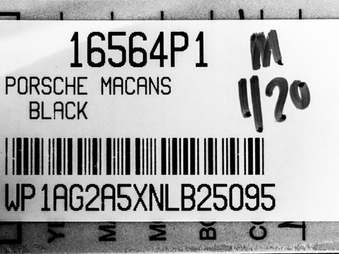 Certified 2022 Porsche Macan S image 30