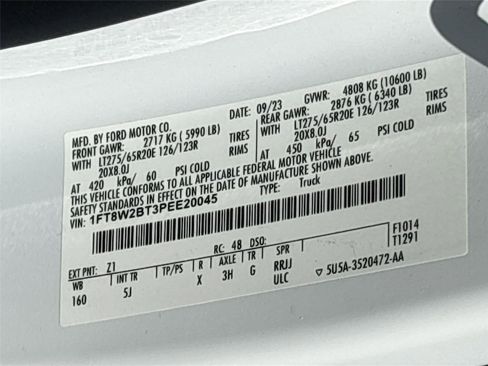 Used 2023 Ford F250 Lariat w/ Chrome Package image 35