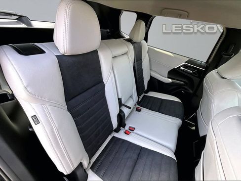 New 2026 Mitsubishi Outlander SE AWD/4WD image 9