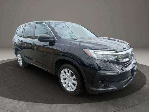 Used 2019 Honda Pilot LX image 3