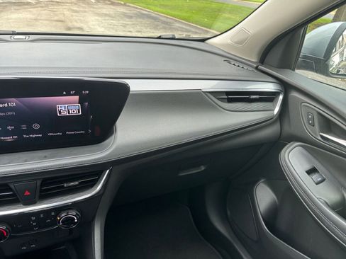 Used 2025 Buick Encore GX Preferred FWD image 30