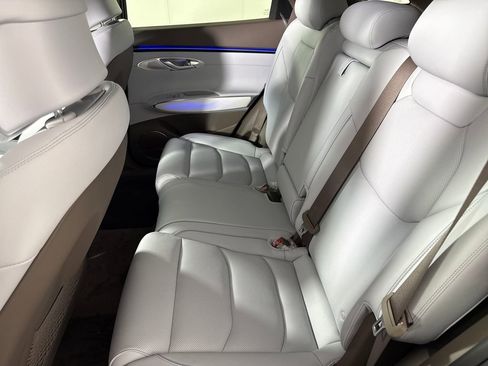 New 2026 Genesis GV70 2.5T Advanced AWD/4WD image 15