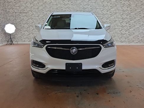 Used 2020 Buick Enclave Essence w/ Sport Touring Edition image 2