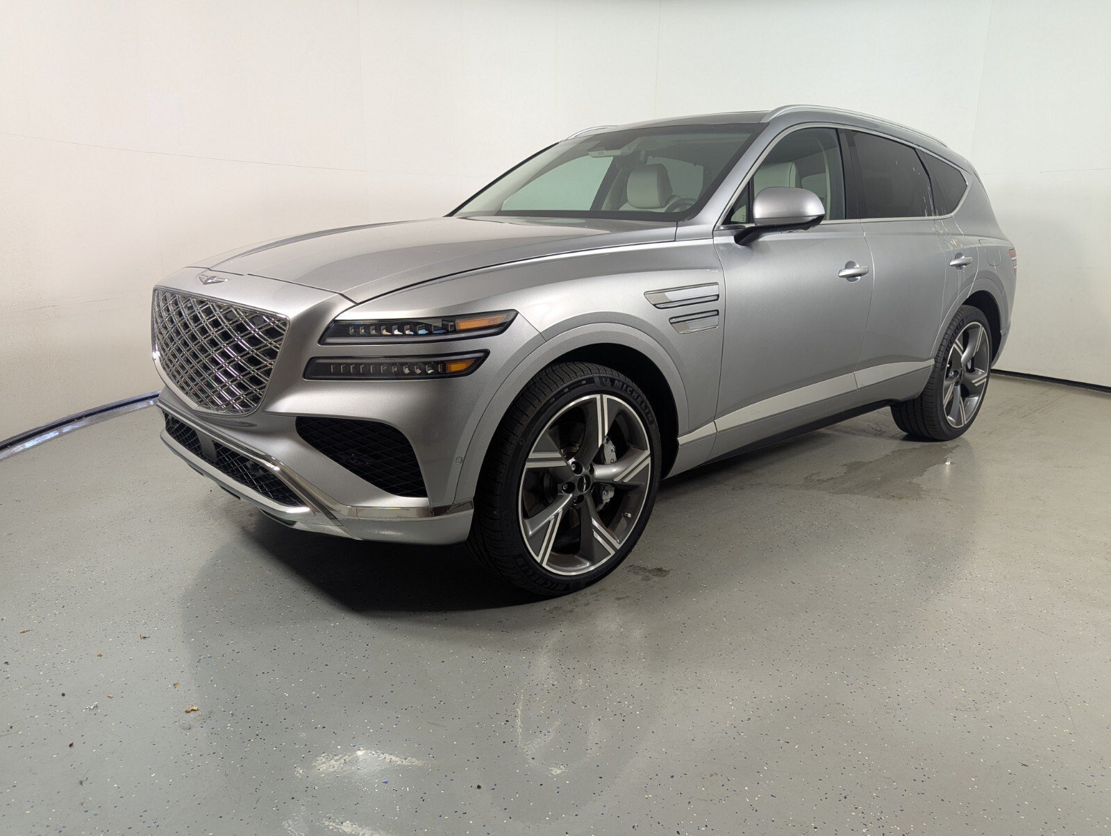Used 2025 Genesis GV80 3.5T Prestige AWD/4WD image 3