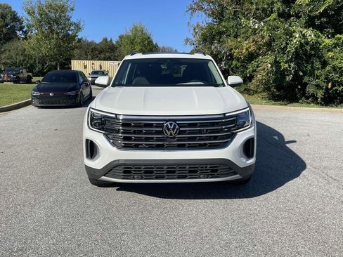 New 2026 Volkswagen Atlas SE FWD image 2