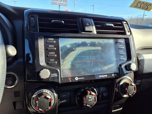 Used 2022 Toyota 4Runner TRD Off-Road Premium w/ Moonroof Package image 20