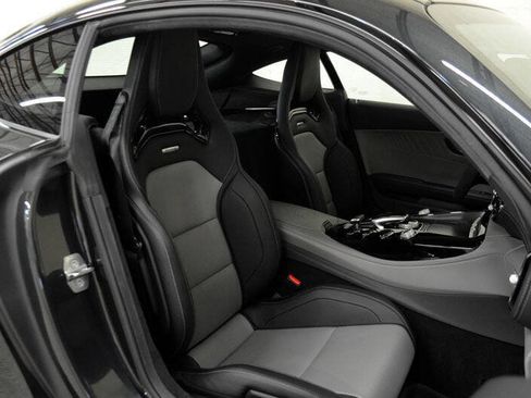 Used 2019 Mercedes-Benz AMG GT C w/ AMG Interior Night Package image 10