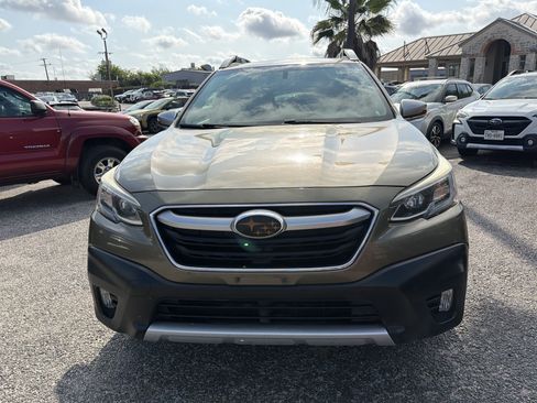 Used 2021 Subaru Outback Touring AWD/4WD image 8
