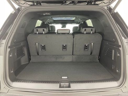 New 2026 Chevrolet Traverse Z71 w/ Driver Confidence Package image 13