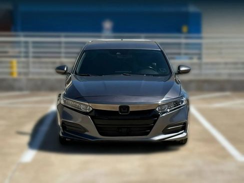 Used 2018 Honda Accord Sport image 2