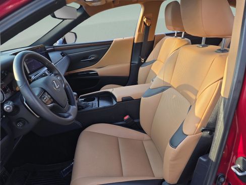 Used 2025 Lexus ES 350 w/ Premium Package image 12