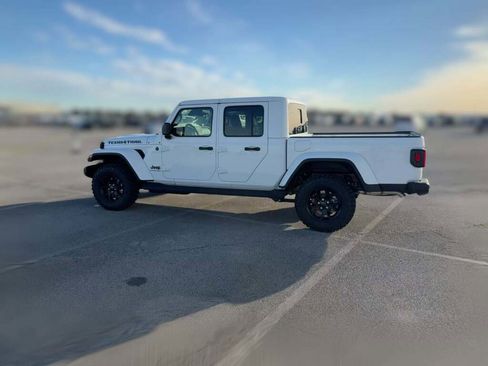 New 2026 Jeep Gladiator Sport image 7