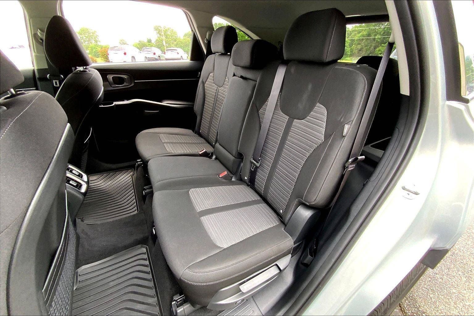 Used 2026 Kia Sorento LX FWD image 22