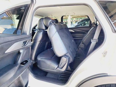 Used 2019 MAZDA CX-9 Touring image 48