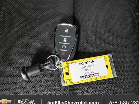 Certified 2025 Chevrolet Trax ACTIV w/ Driver Confidence Package FWD image 23
