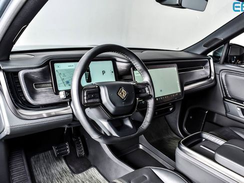 Used 2025 Rivian R1S Adventure image 15