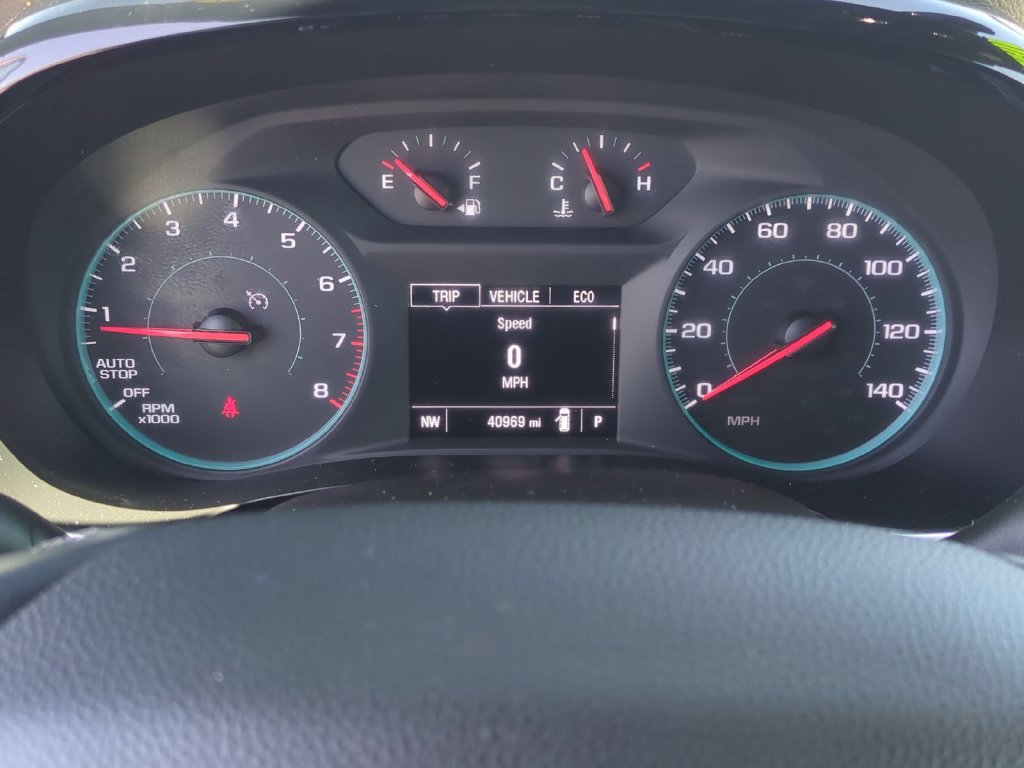Used 2023 Chevrolet Traverse LT FWD image 14