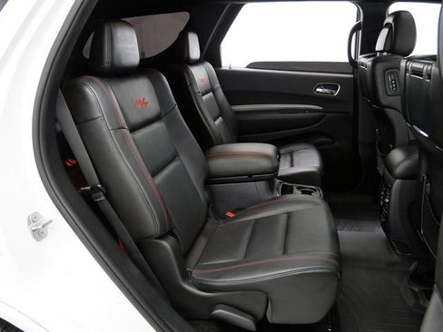 Used 2018 Dodge Durango R/T w/ Technology Group RWD image 18