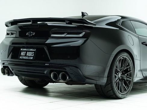 Used 2018 Chevrolet Camaro ZL1 image 14