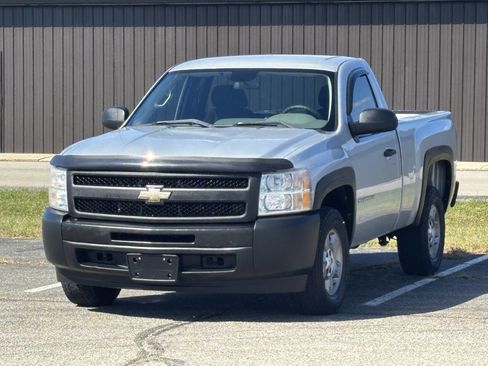Used 2010 Chevrolet Silverado 1500 W/T image 4