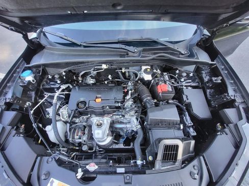 Certified 2024 Honda HR-V EX-L image 9