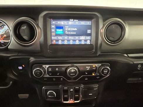 Used 2023 Jeep Wrangler Unlimited Sport AWD/4WD image 21
