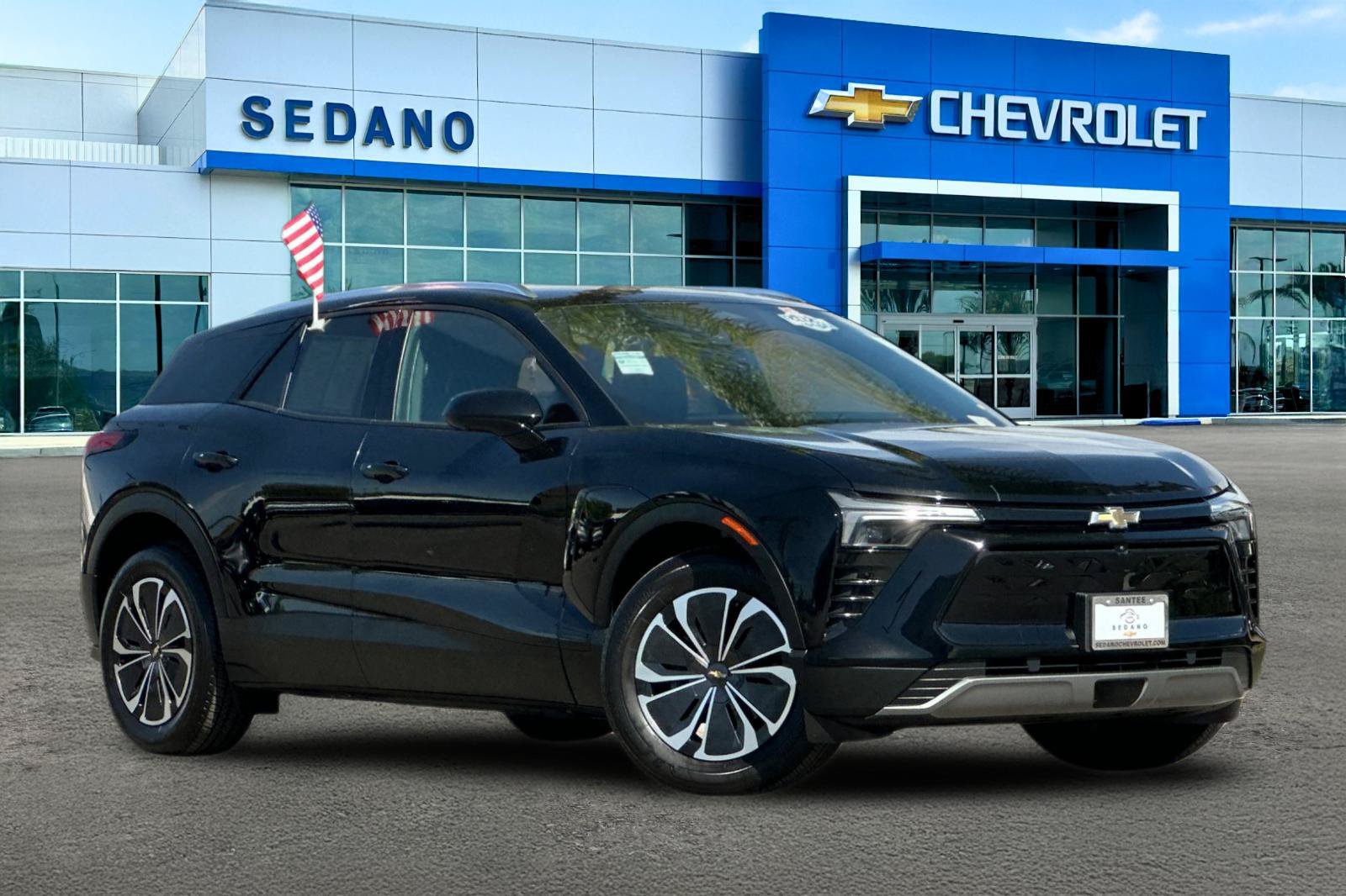 Used 2024 Chevrolet Blazer EV LT AWD/4WD image 2