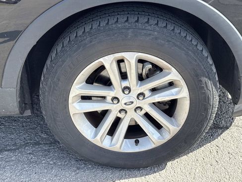 Used 2016 Ford Explorer FWD image 10