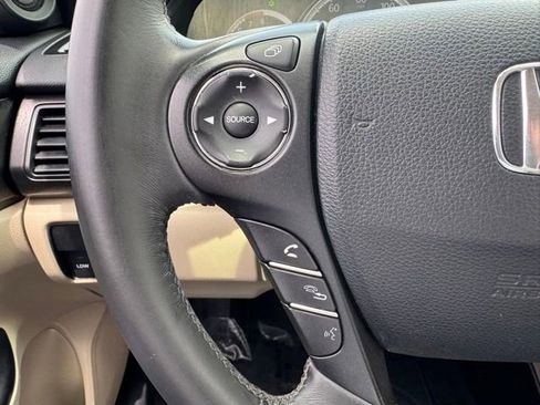 Used 2015 Honda Accord EX-L image 10