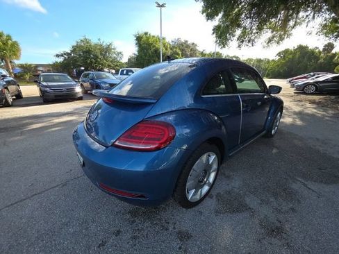 Used 2019 Volkswagen Beetle 2.0T SE FWD image 6