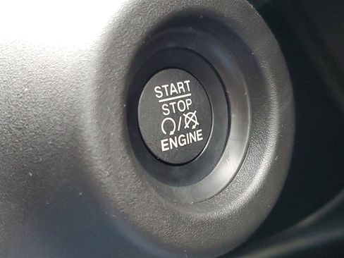 Used 2025 RAM ProMaster 1500 w/ Cold Weather Group image 18