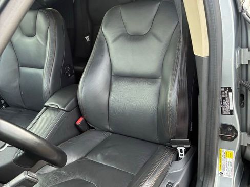 Used 2011 Volvo XC60 3.2 image 17