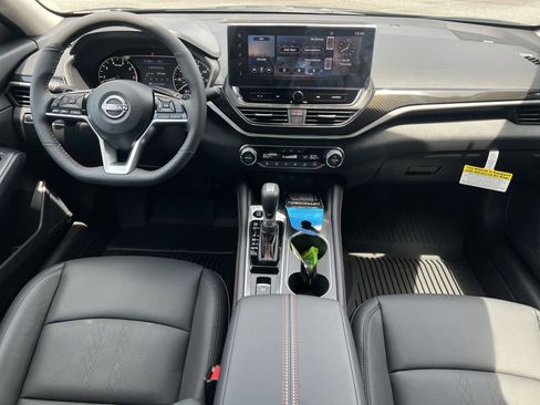 New 2026 Nissan Altima 2.5 SR AWD/4WD image 2