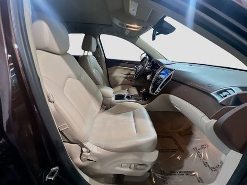 Used 2015 Cadillac SRX Luxury w/ Driver Awareness Package AWD/4WD image 23