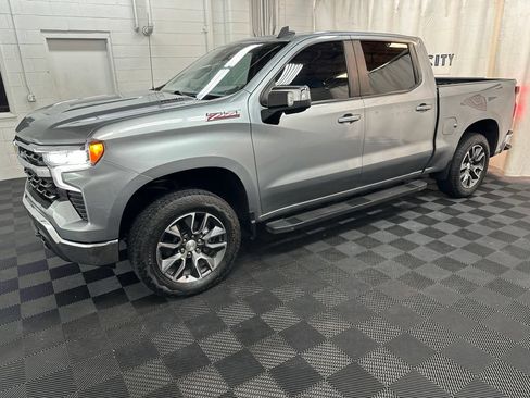 Used 2023 Chevrolet Silverado 1500 LT AWD/4WD image 5