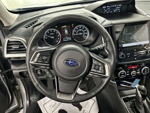 Used 2021 Subaru Forester Touring image 4