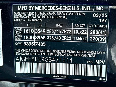 Used 2025 Mercedes-Benz GLS 63 AMG 4MATIC image 35