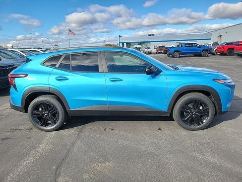 New 2026 Chevrolet Trax ACTIV w/ Sunroof Package image 3